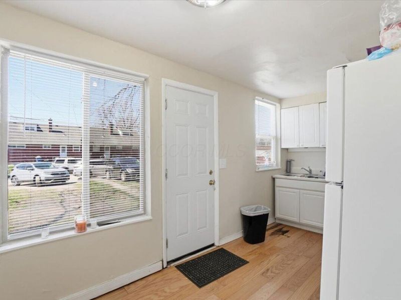 1037-1039 S James Road, Columbus, OH 43227 Photo 6