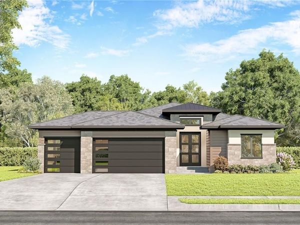 510 Bentwater Drive, Raymore, MO 64083