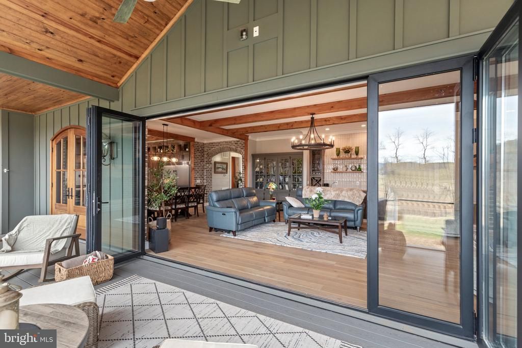 1131 Gooney Manor Loop, Bentonville, VA 22610 Main Photo