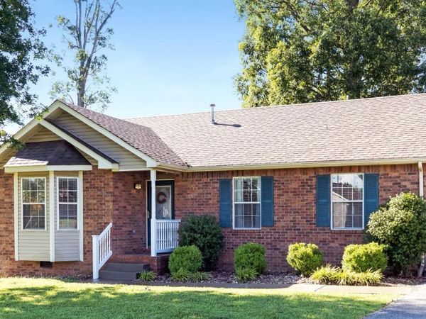 1207 Ledbury Dr , Smyrna, TN 37167
