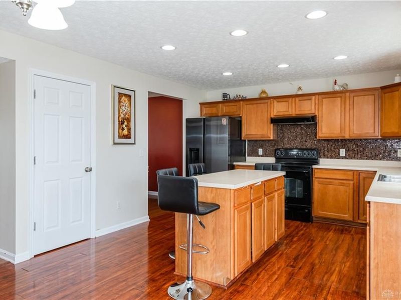 3020 Mugavin Court, Riverside, OH 45424 Photo 9