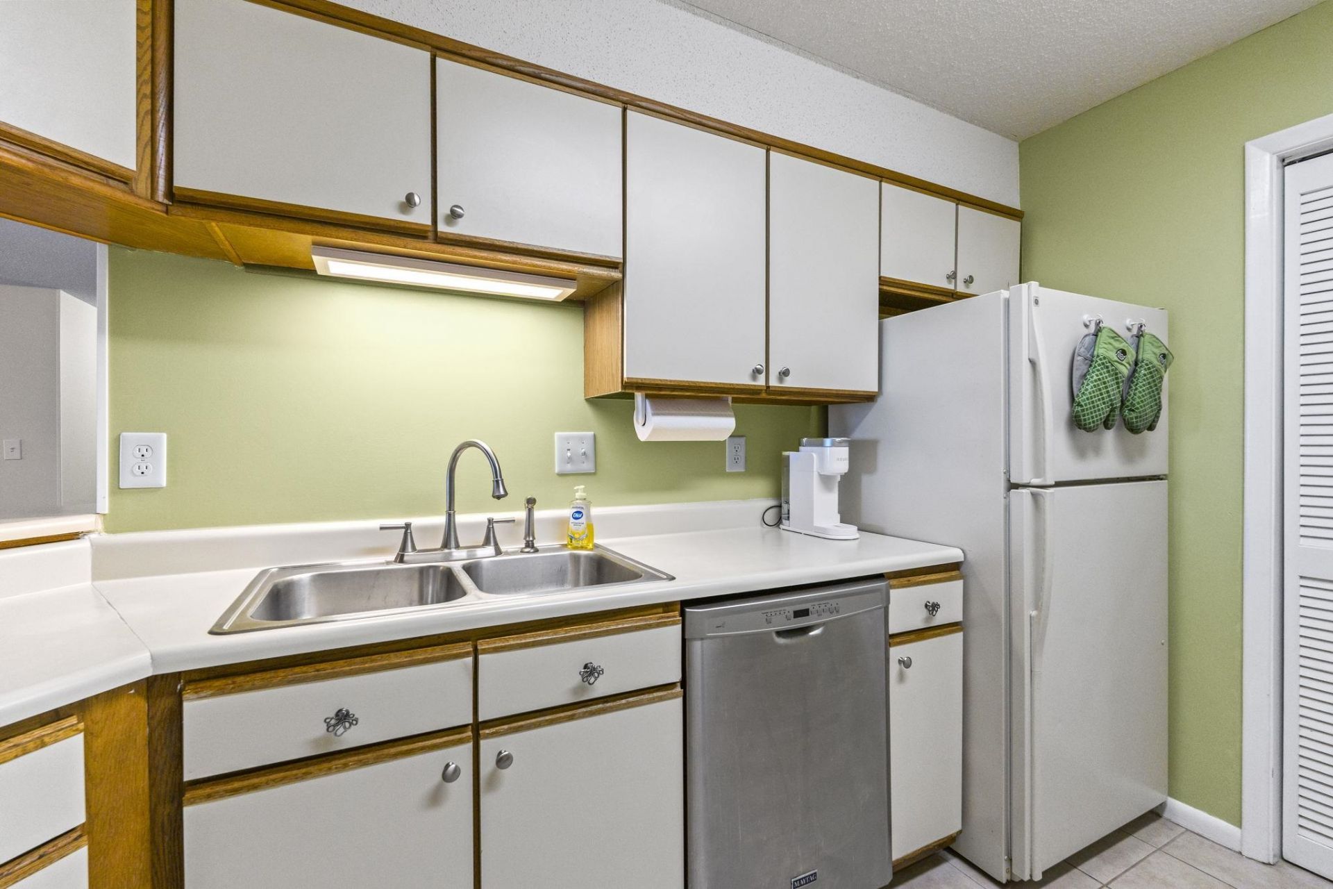 1425 S Ocean Blvd. Photo 22
