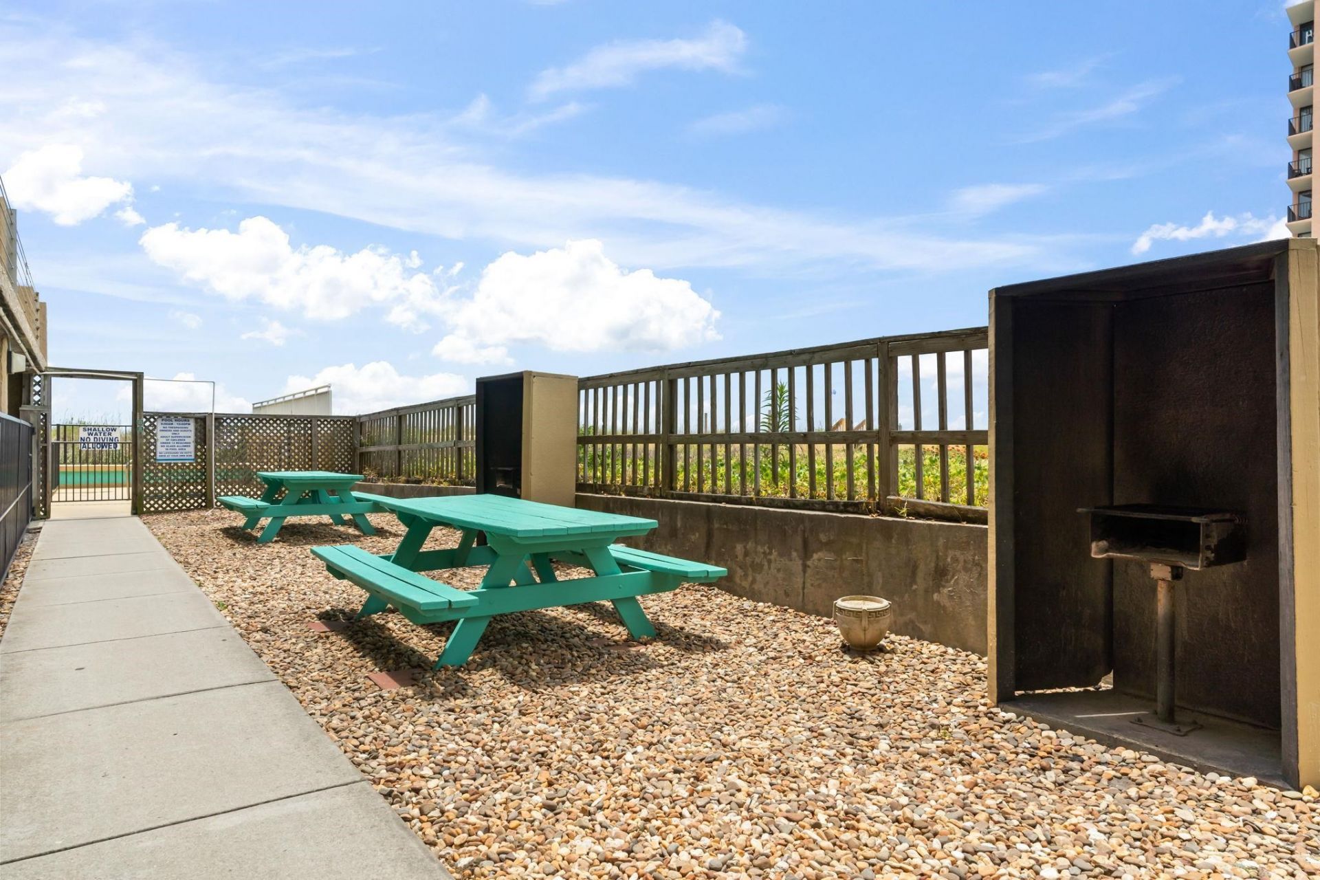 1425 S Ocean Blvd. Photo 38