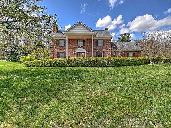 1032 Rotherwood Drive, Kingsport, TN 37660