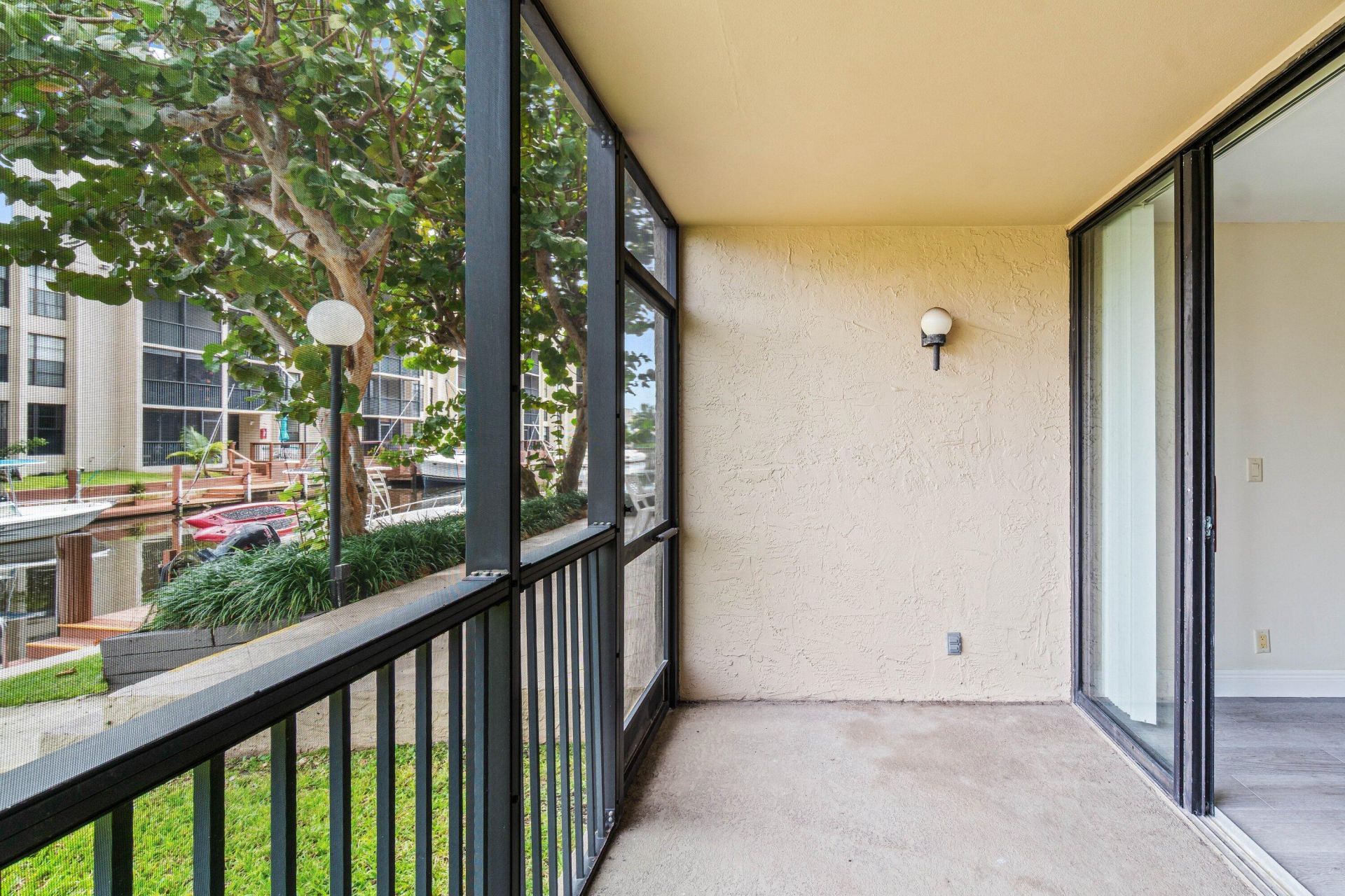 17 Royal Palm Way, Unit 103, Boca Raton, FL 33432 Photo