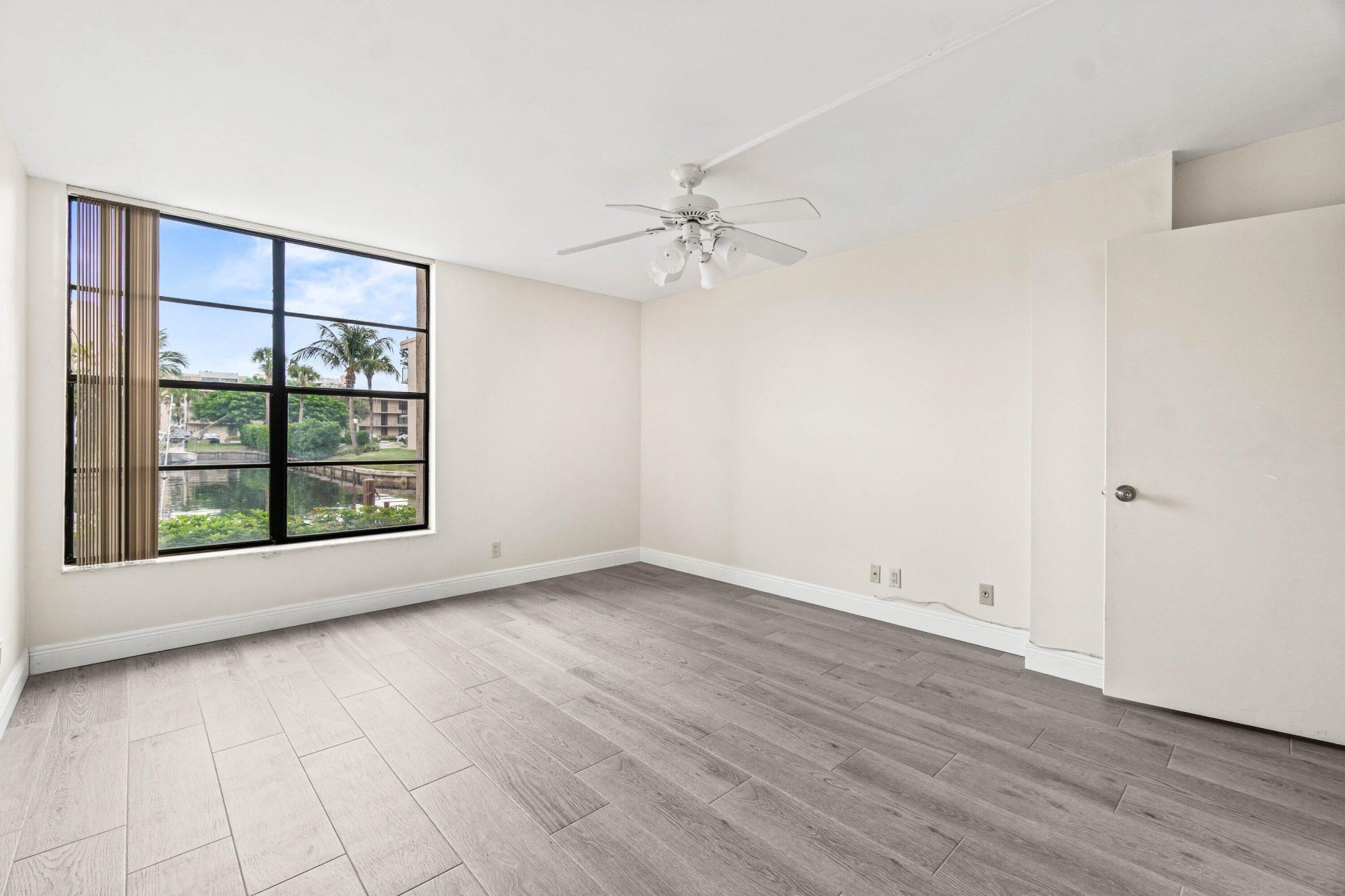 17 Royal Palm Way, Unit 103, Boca Raton, FL 33432 Photo