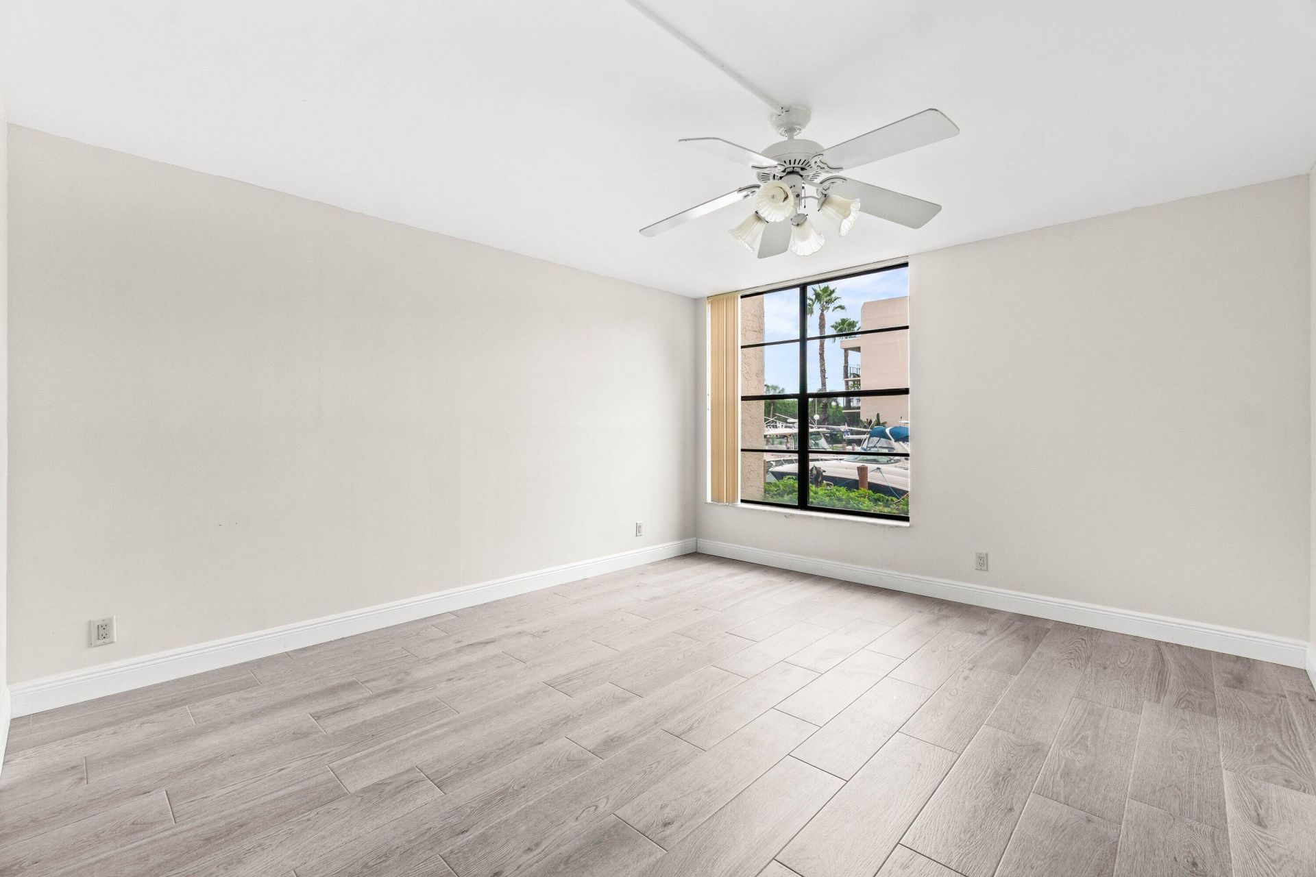 17 Royal Palm Way, Unit 103, Boca Raton, FL 33432 Photo