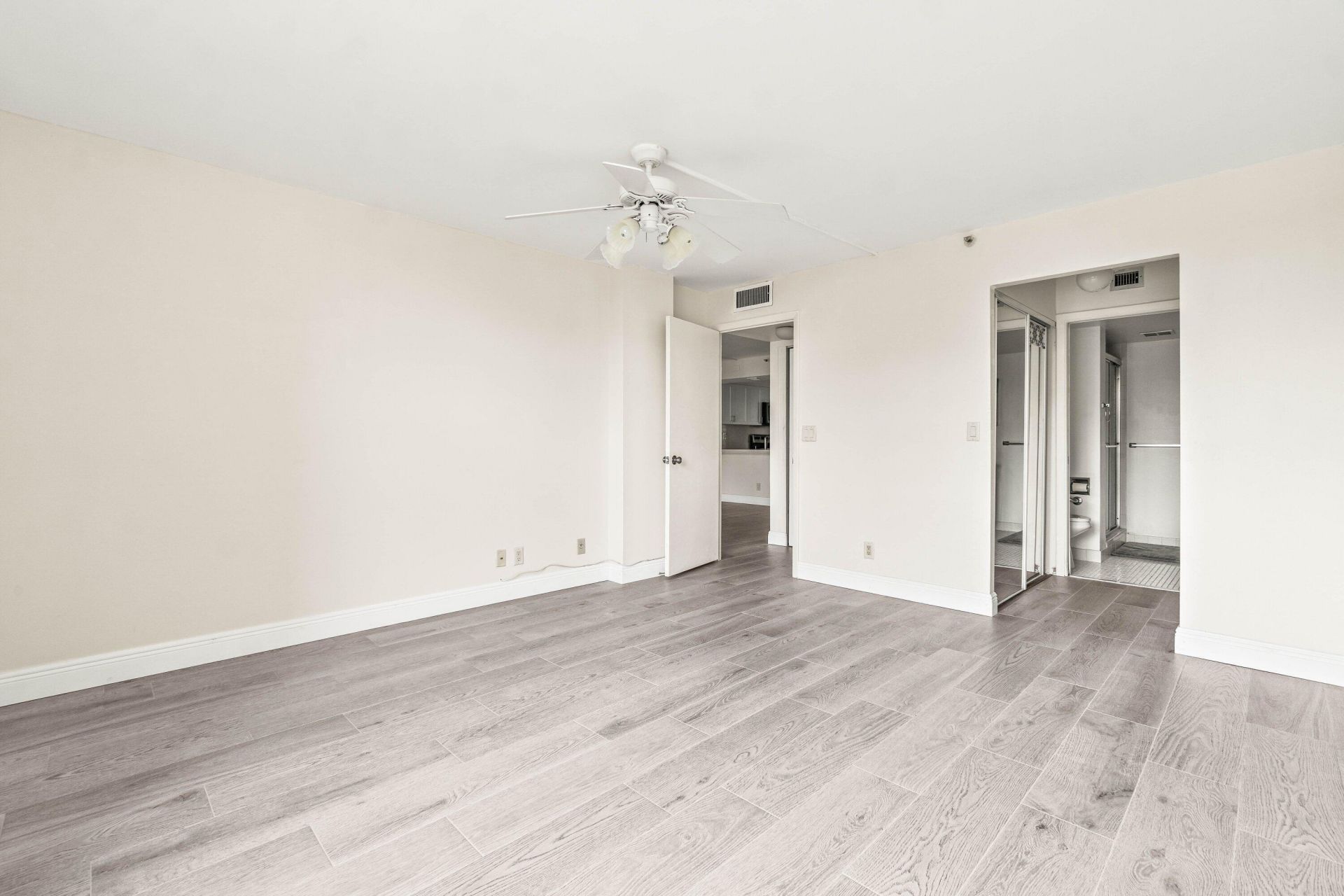 17 Royal Palm Way, Unit 103, Boca Raton, FL 33432 Photo