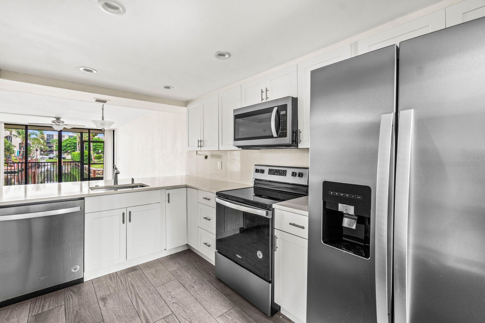 17 Royal Palm Way, Unit 103, Boca Raton, FL 33432 Photo
