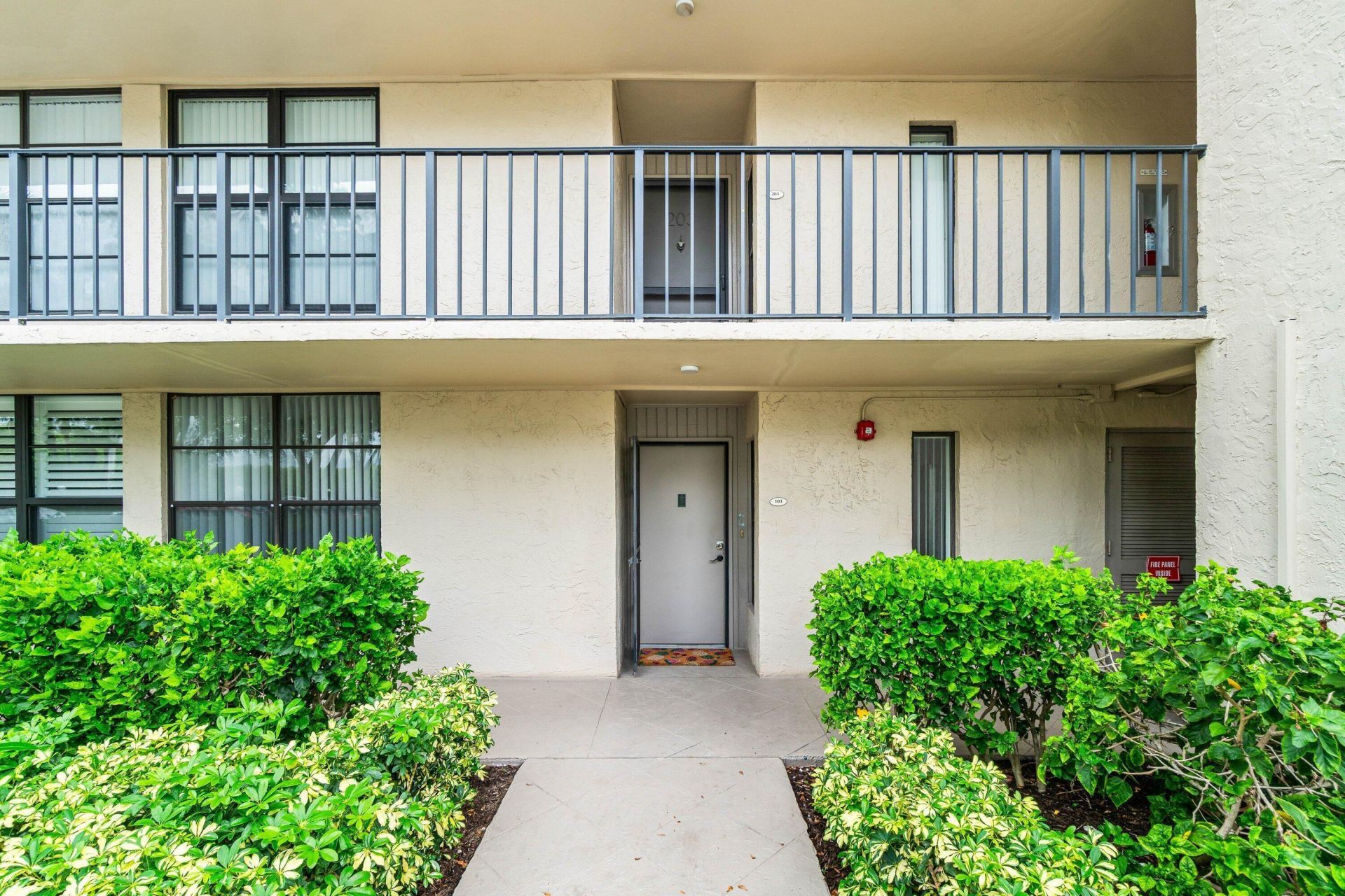 17 Royal Palm Way, Unit 103, Boca Raton, FL 33432 Photo