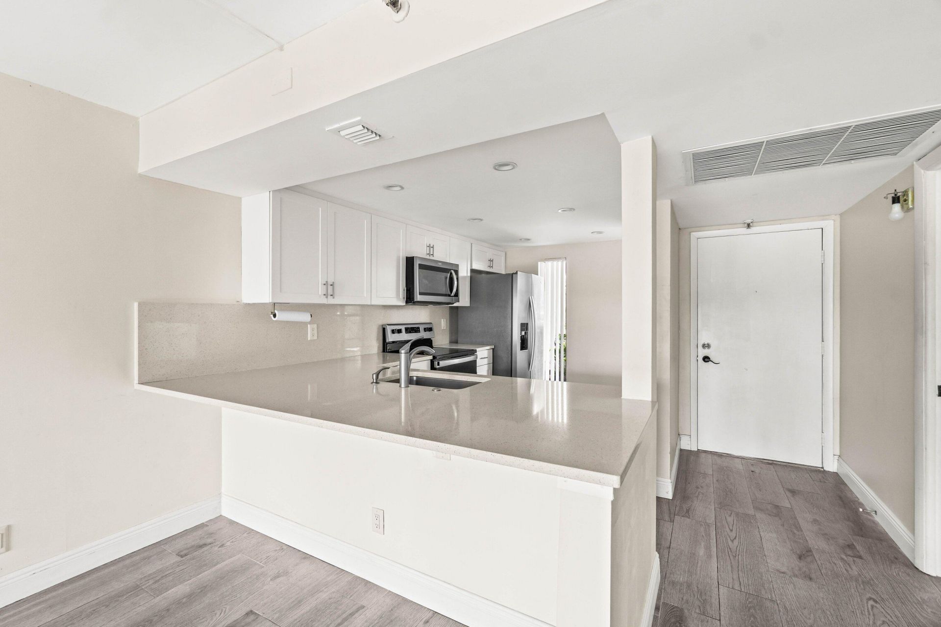 17 Royal Palm Way, Unit 103, Boca Raton, FL 33432 Photo