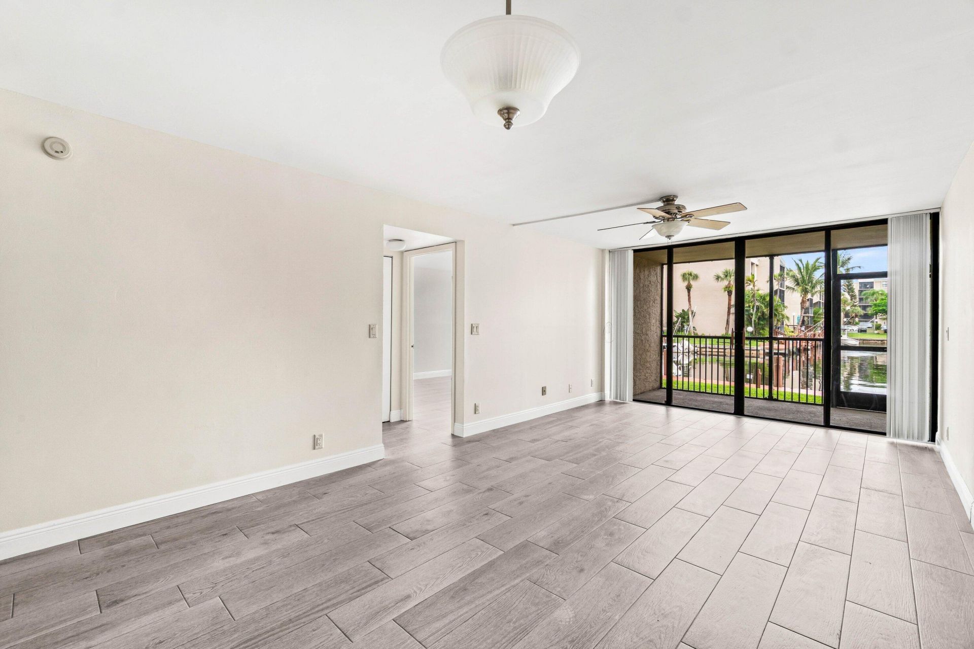 17 Royal Palm Way, Unit 103, Boca Raton, FL 33432 Photo