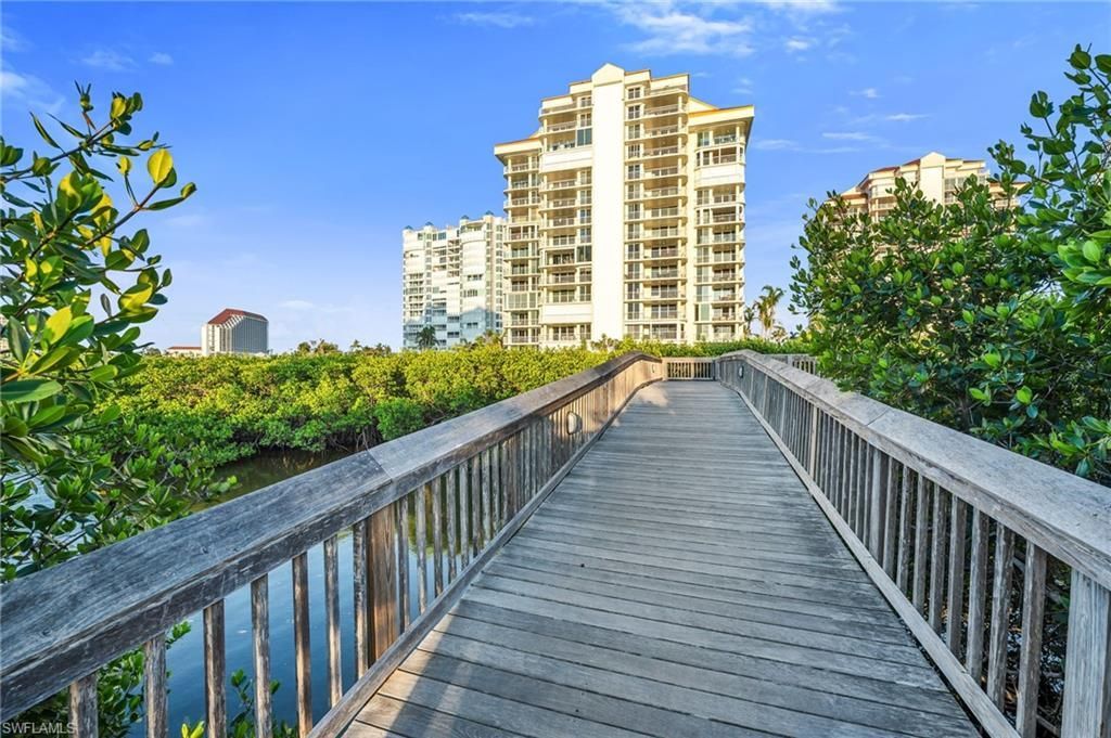 40 Seagate Dr , Unit 303A, Naples, FL 34103 Photo