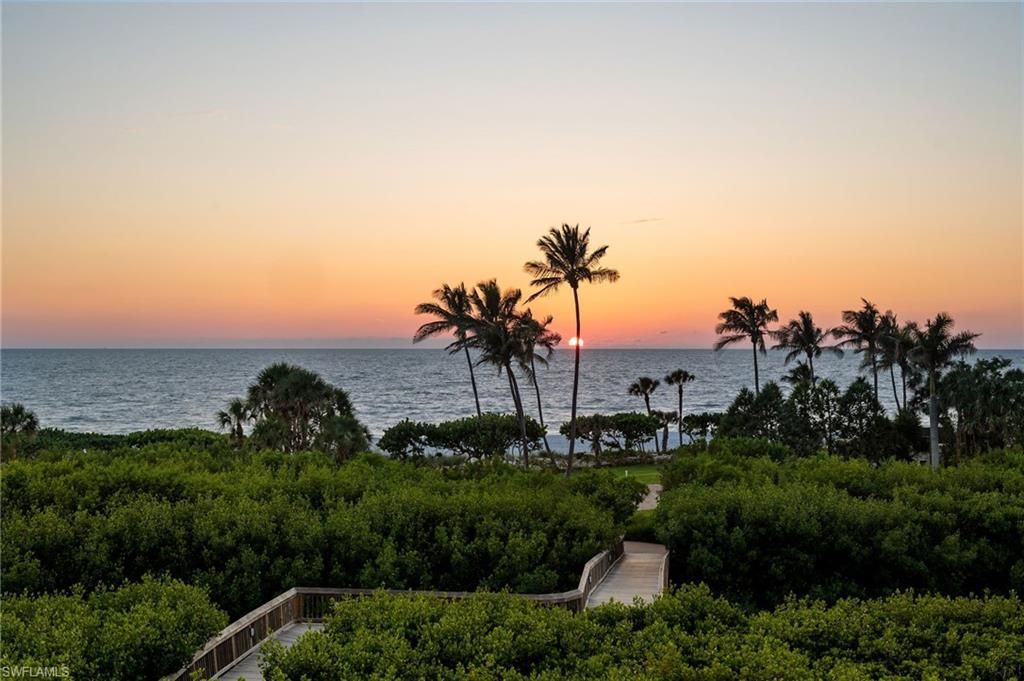 40 Seagate Dr , Unit 303A, Naples, FL 34103 Photo