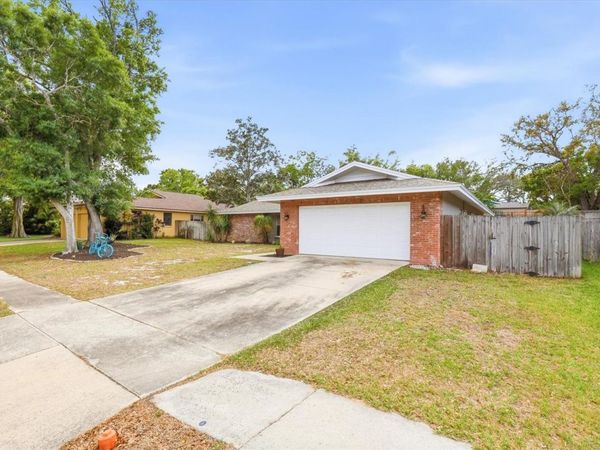 1143 LANCER LANE, TARPON SPRINGS, FL 34689