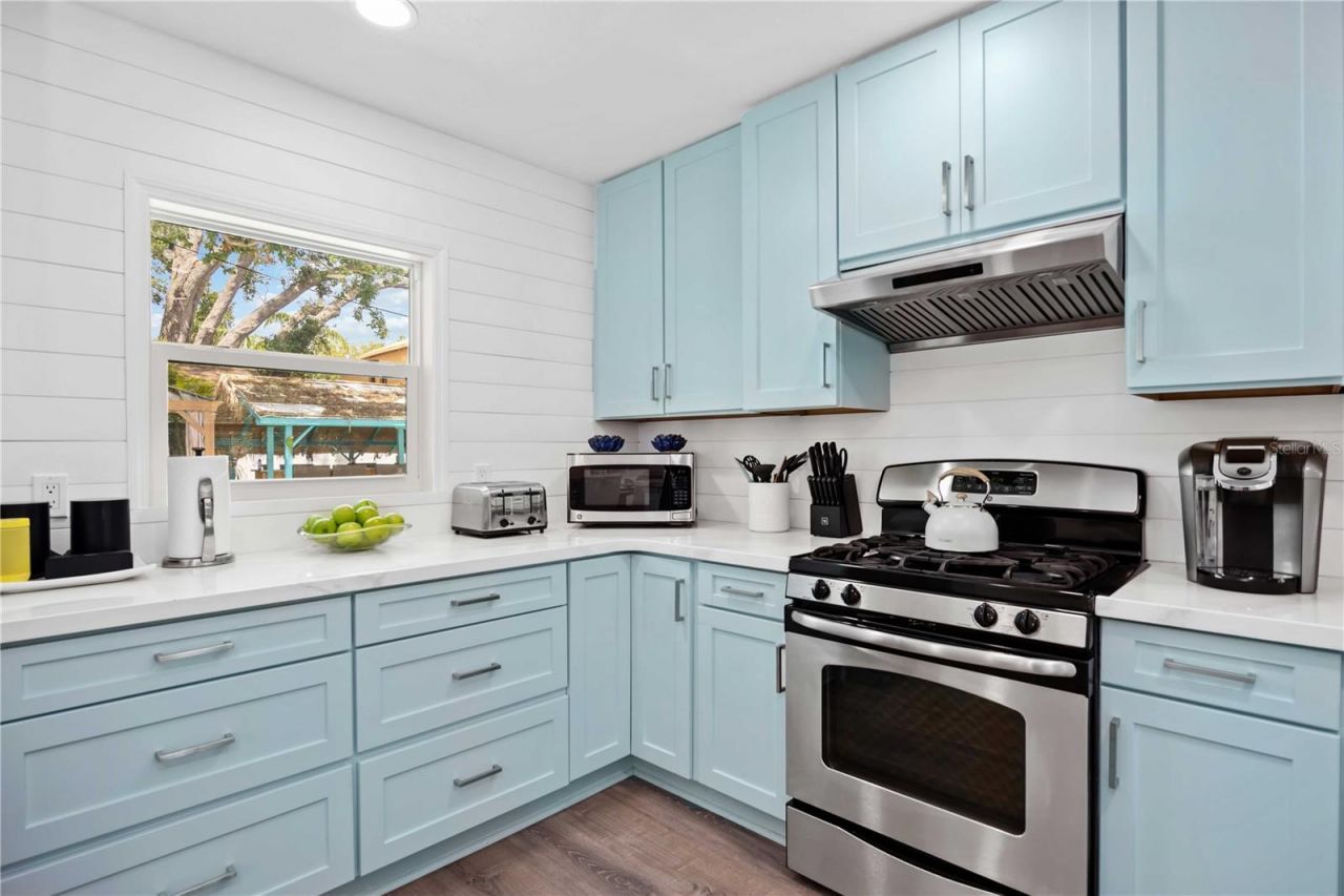 1865 Orchid Street, Sarasota, FL 34239 Photo