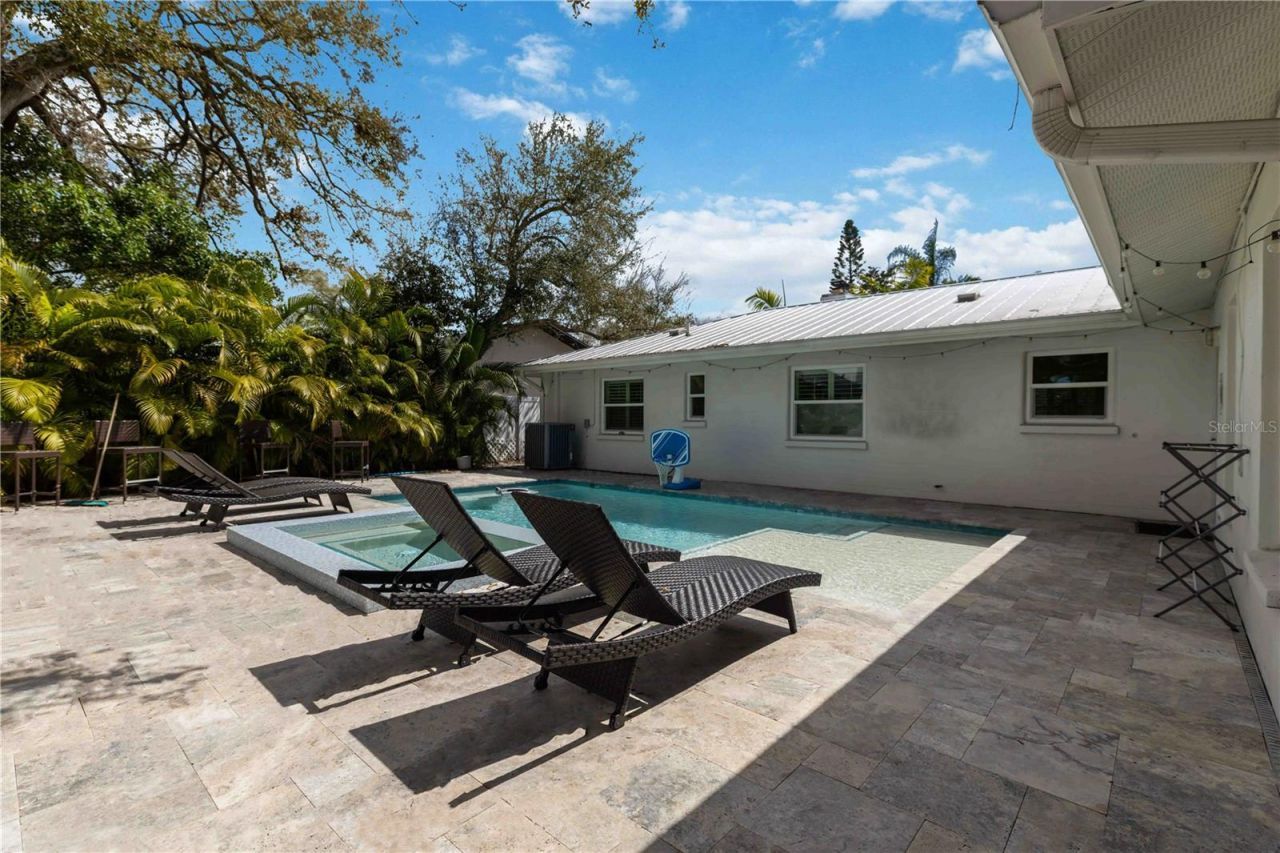 1865 Orchid Street, Sarasota, FL 34239 Photo