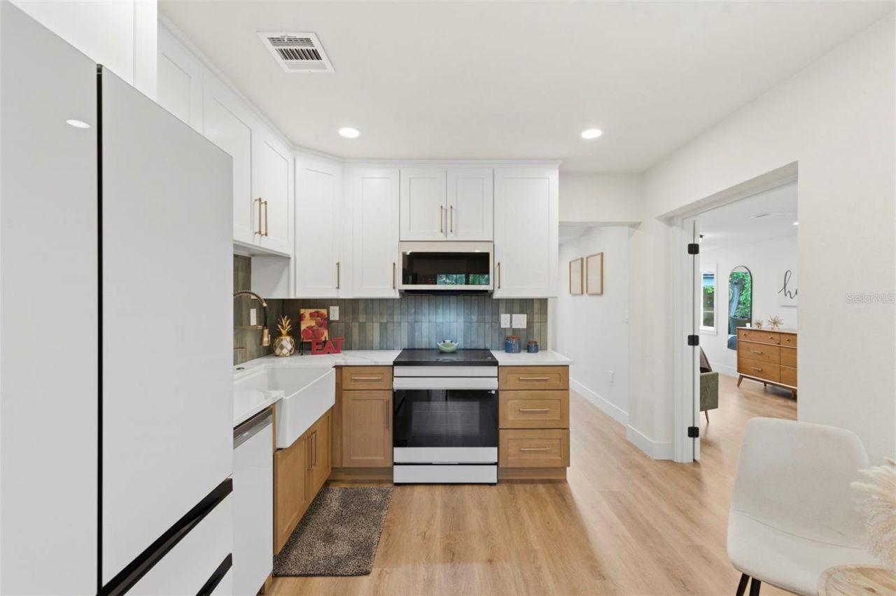 8051 26th Avenue N, Saint Petersburg, FL 33710 Photo