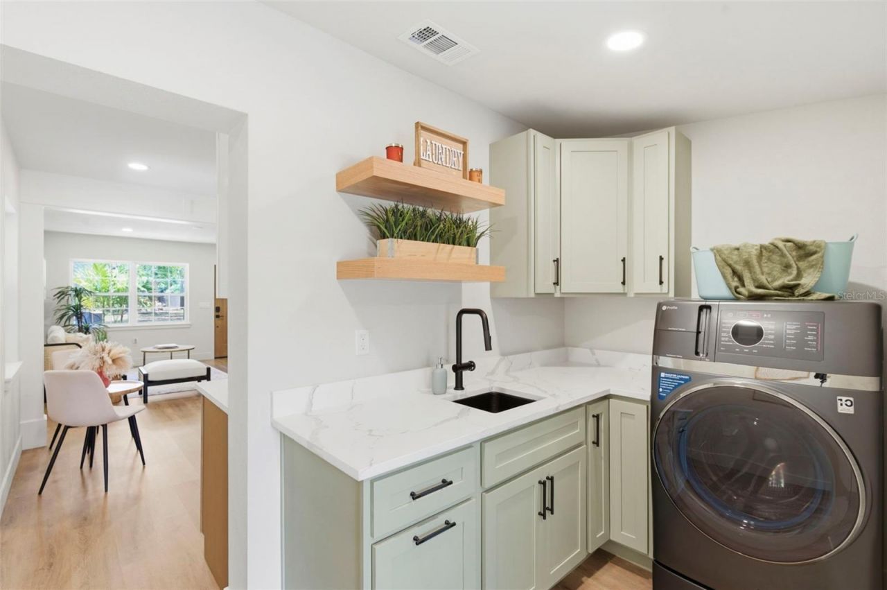 8051 26th Avenue N, Saint Petersburg, FL 33710 Photo