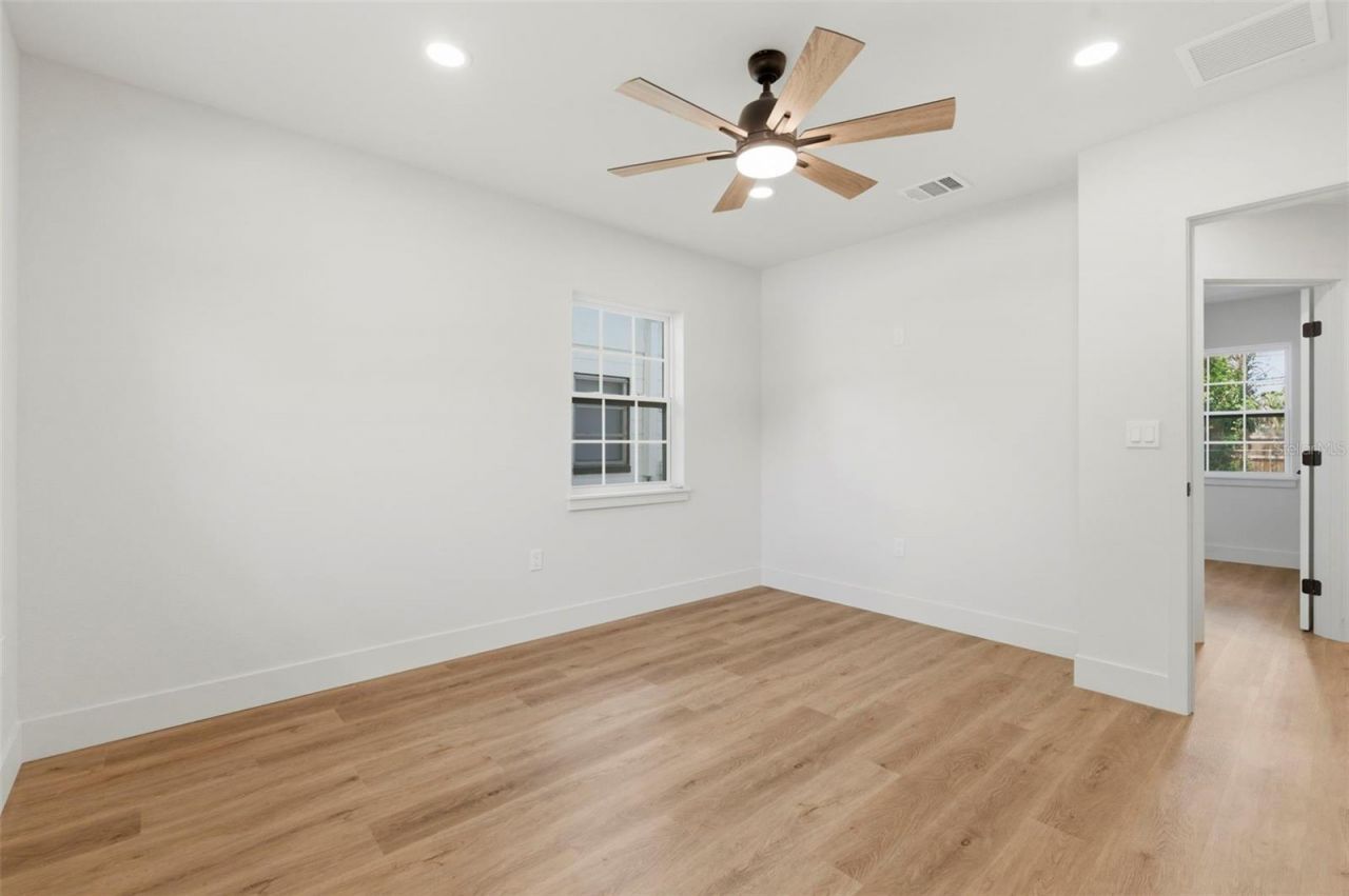 8051 26th Avenue N, Saint Petersburg, FL 33710 Photo