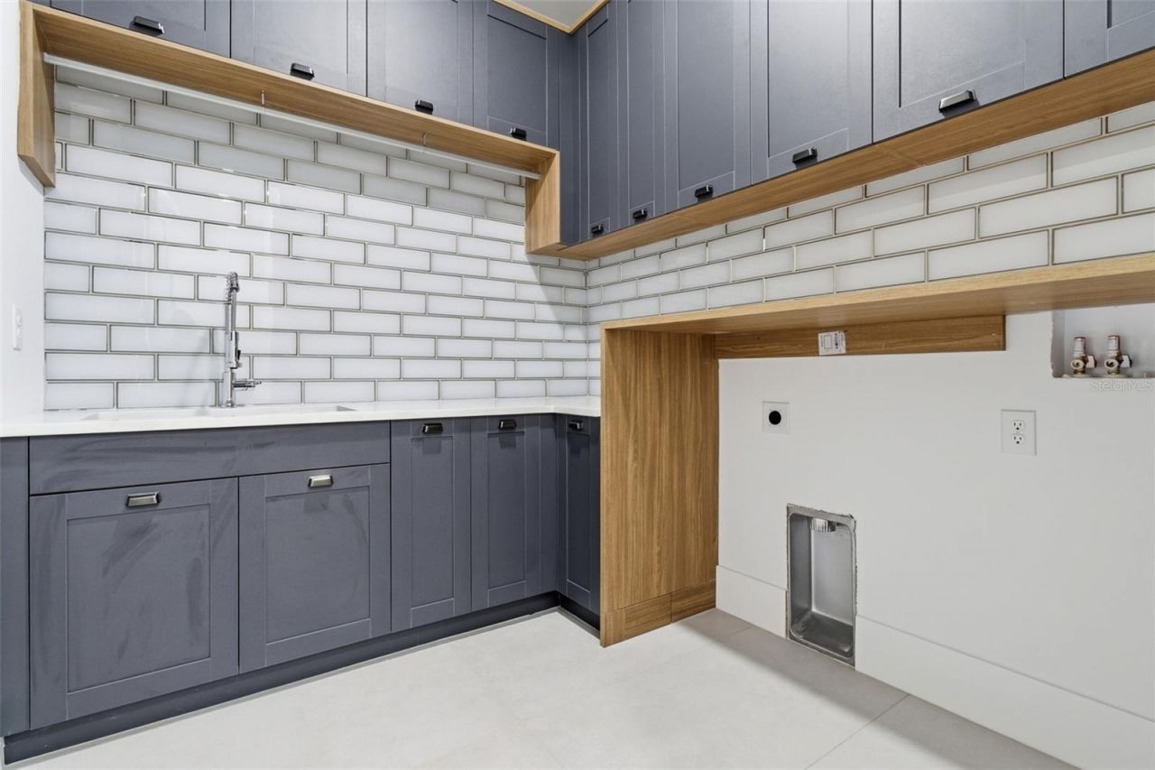 3889 W Hampshire Boulevard , Dunnellon, FL 34433 Photo