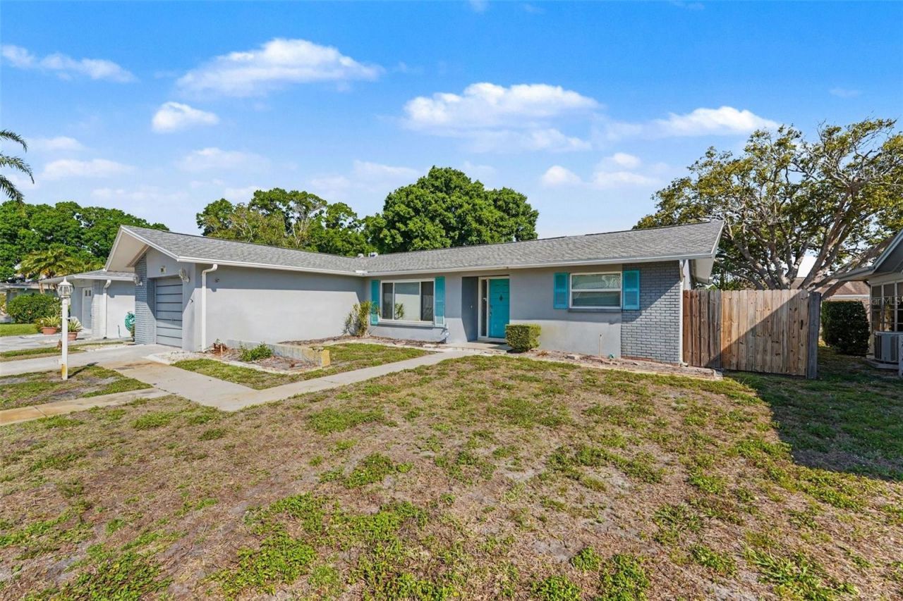 2561 Blackwood Circle, Clearwater, FL 33763 Photo