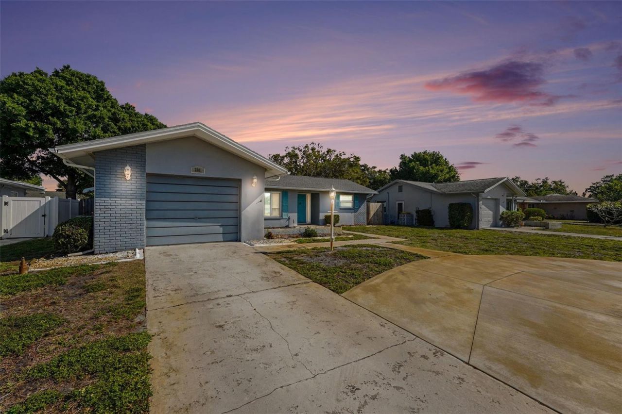 2561 Blackwood Circle, Clearwater, FL 33763 Photo