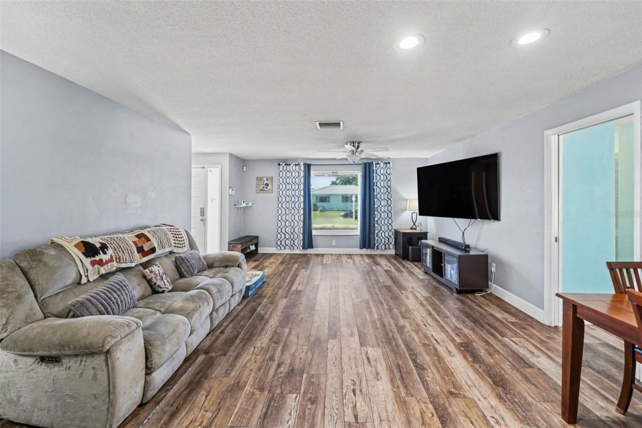 2561 Blackwood Circle, Clearwater, FL 33763 Photo