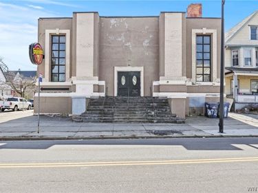 219 W Ferry , Buffalo, NY 14213