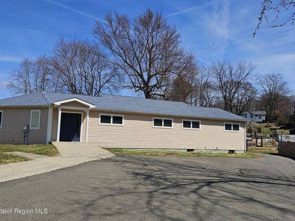 11 Elm Street, Philmont, NY 12565