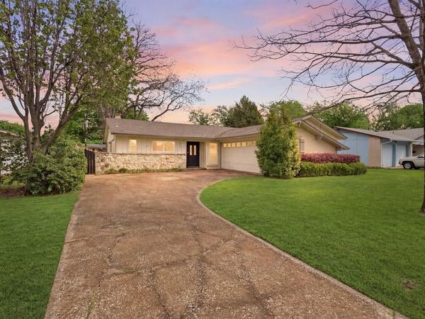 732 Pinehurst Drive , Richardson, TX 75080