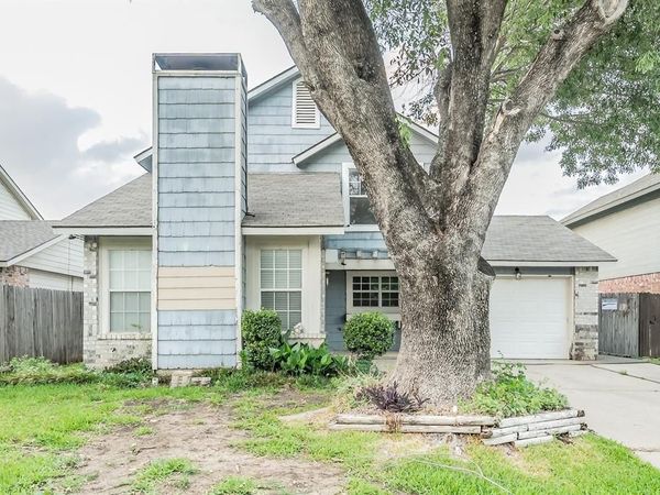 4633 Waterway Drive N, Fort Worth, TX 76137