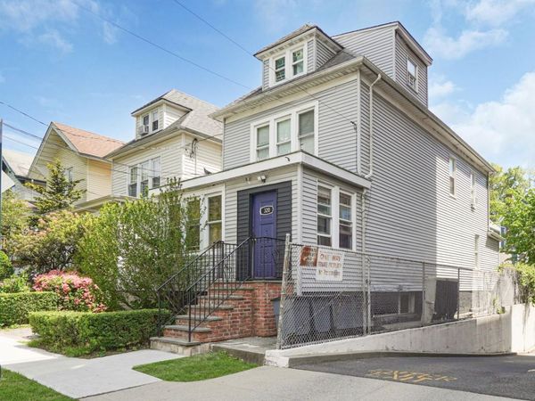 320 E 235th Street , Bronx, NY 10470