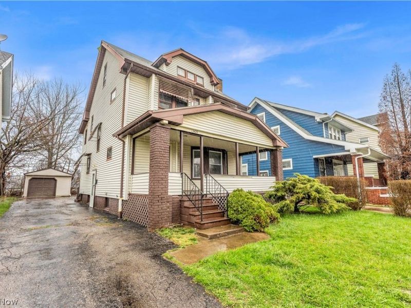 13409 S Parkway Drive, Garfield Heights, OH 44105 Photo 1