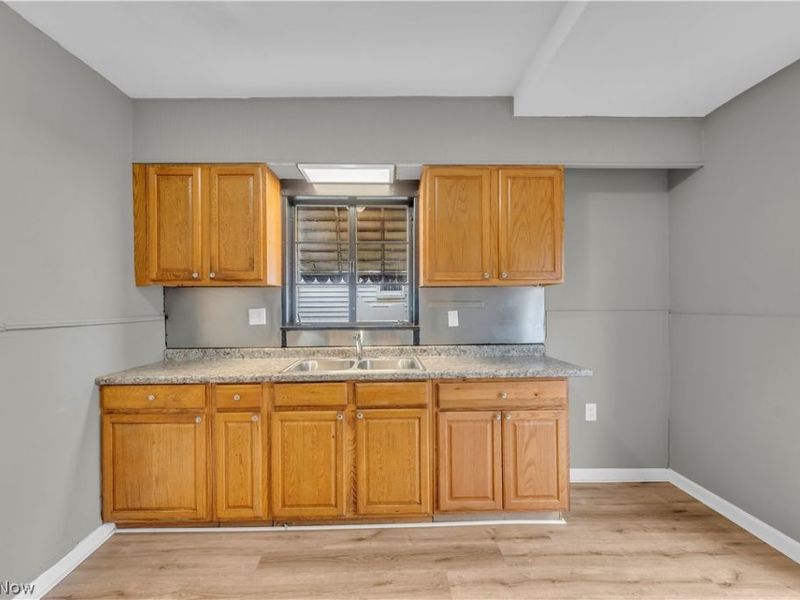 13409 S Parkway Drive, Garfield Heights, OH 44105 Photo 13