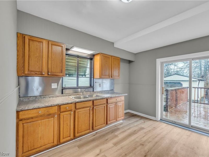 13409 S Parkway Drive, Garfield Heights, OH 44105 Photo 14