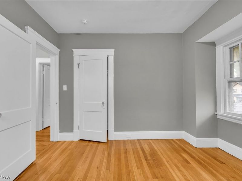 13409 S Parkway Drive, Garfield Heights, OH 44105 Photo 18