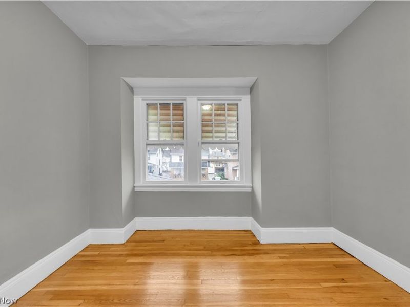 13409 S Parkway Drive, Garfield Heights, OH 44105 Photo 20