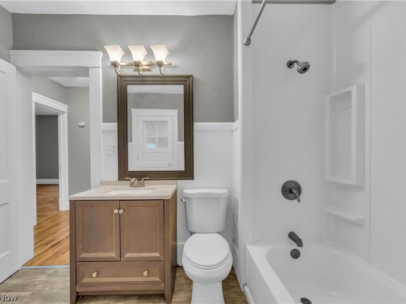 13409 S Parkway Drive, Garfield Heights, OH 44105 Photo 22