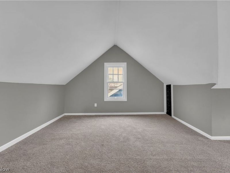 13409 S Parkway Drive, Garfield Heights, OH 44105 Photo 24