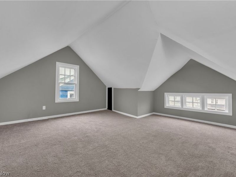 13409 S Parkway Drive, Garfield Heights, OH 44105 Photo 26