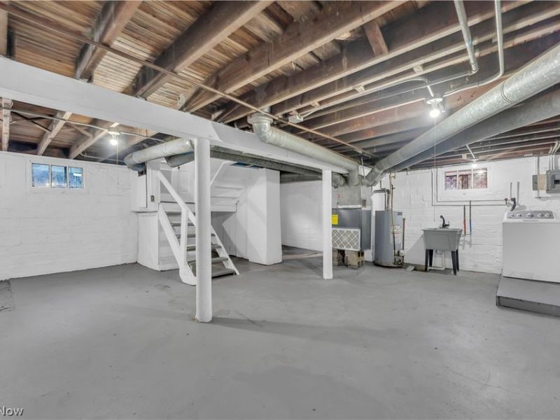 13409 S Parkway Drive, Garfield Heights, OH 44105 Photo 30