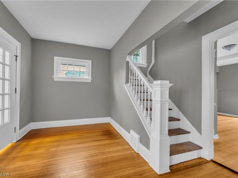 13409 S Parkway Drive, Garfield Heights, OH 44105 Photo 7