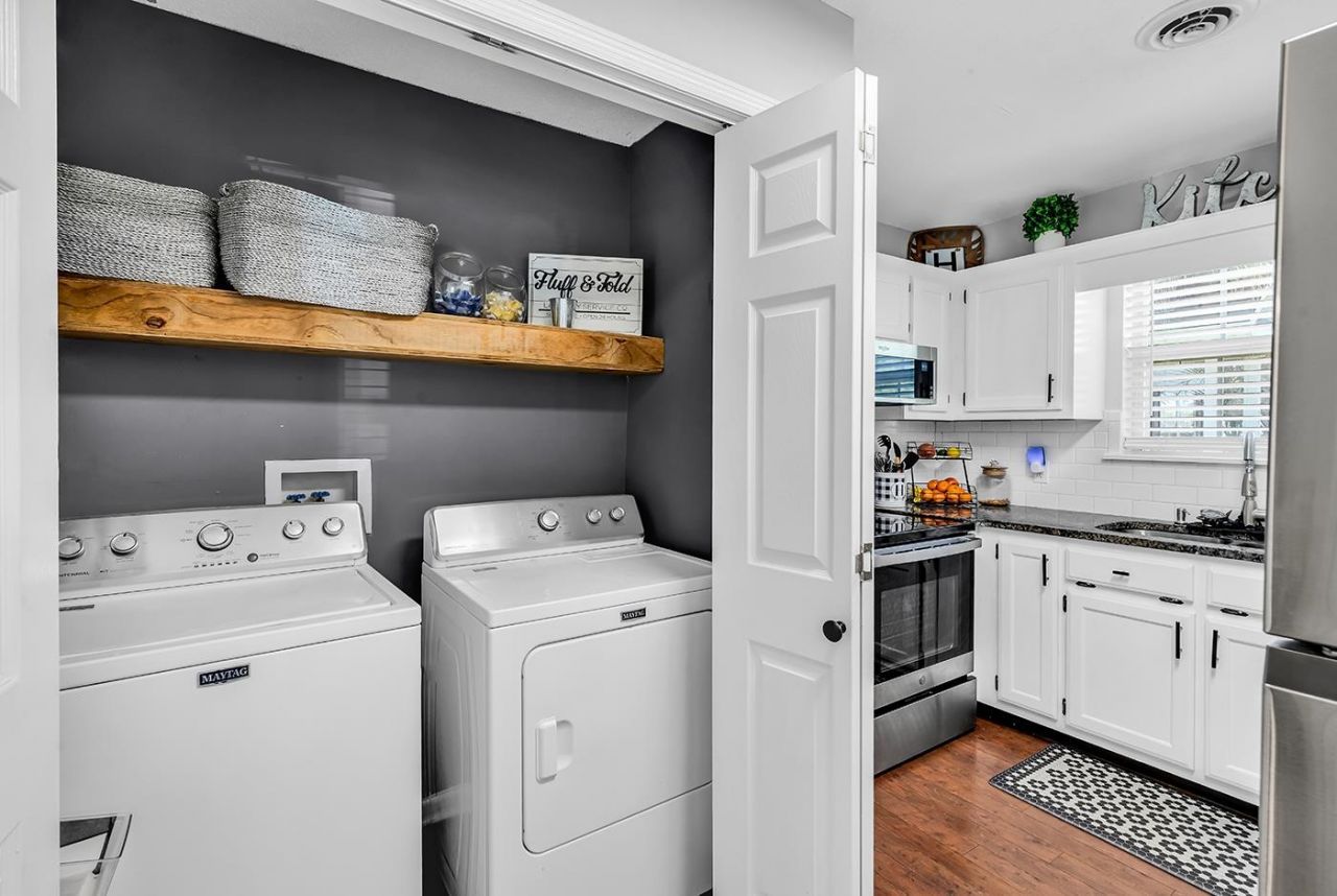 2947 Temperance Dr. Photo 13