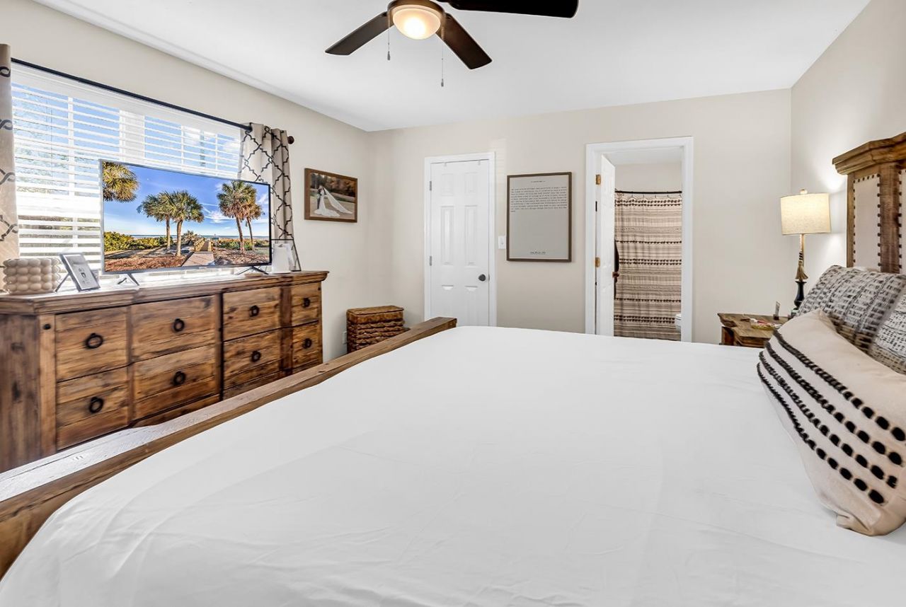 2947 Temperance Dr. Photo 16