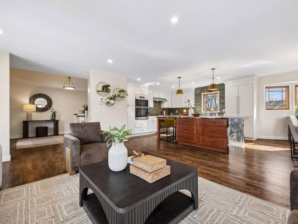 4011 Grimes Avenue S, Edina, MN 55416