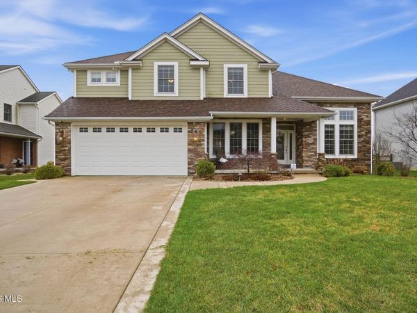 14677 Lake Meadows Drive, Perrysburg, OH 43551