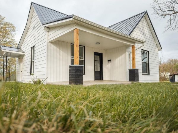 221 N 7th Street , Central City, KY 42330