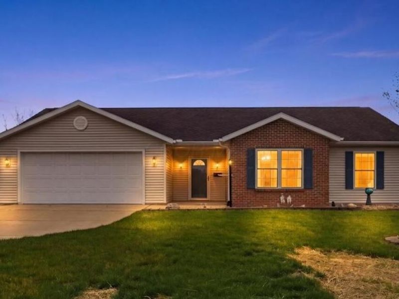 1331 E Beal Avenue, Bucyrus, OH 44820 Photo 2