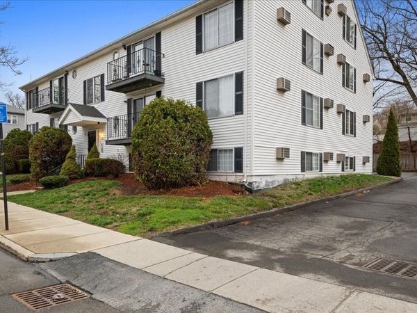 155 Hamilton St, Unit 3, Worcester, MA 01604